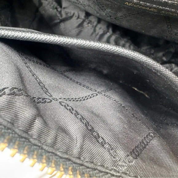 Michael Kors bag and Wallet  Sullivan small saffiano leather top-zip tote bag - Picture 9 of 12